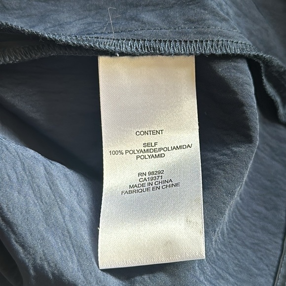 Tibi sz 2 gorgeouss navy tank blouse, great pre owned condition - Picture 7 of 8